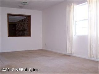 2nd image of 904 Patricia Ln
