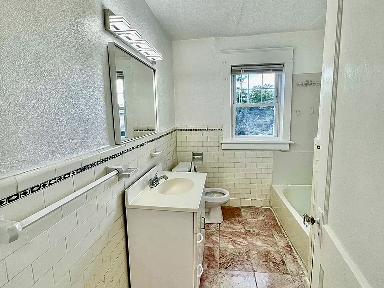 547 Cove Rd #2 — Photo 8