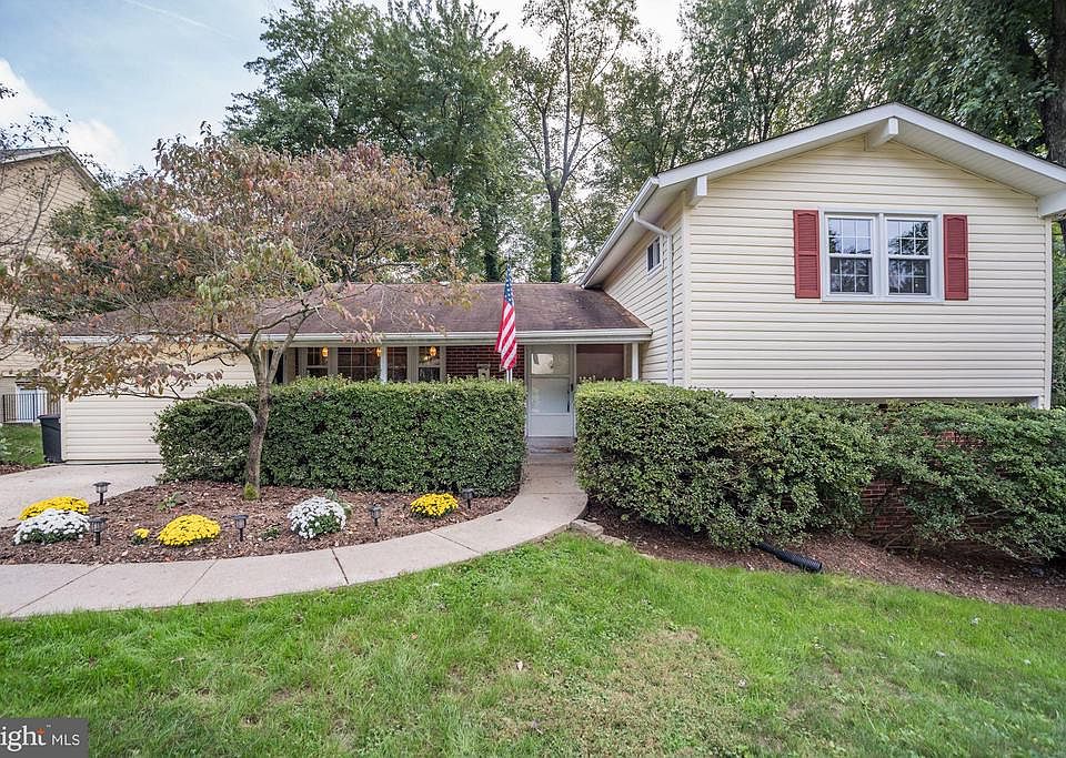 1st image of 10205 Forest Ave