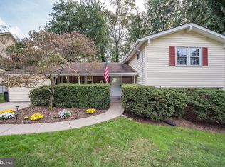10205 Forest Ave, Fairfax, VA 22030