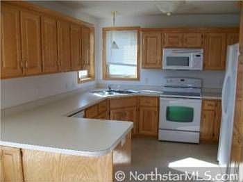 2nd image of 7596 Landau Ave NE