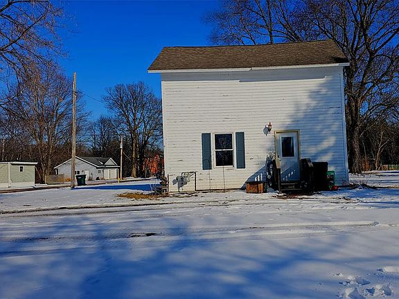 3rd image of 506 E. Center Street