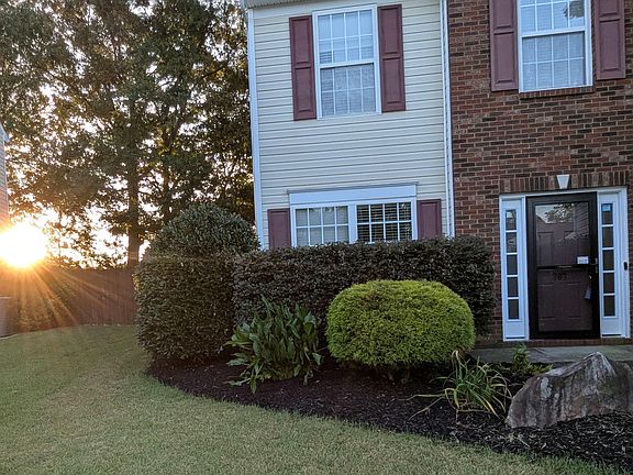 3rd image of 807 Terrace Creek Dr