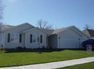 4155 Chandan Blvd, Poplar Grove, IL 61065
