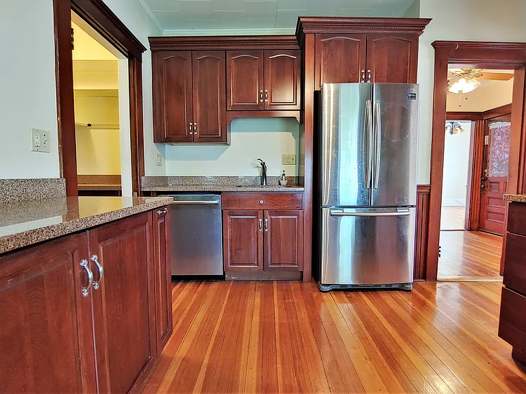 17 Manley St #3 — Photo 3