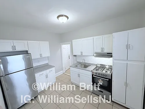 54 Linden Ave Photo 1