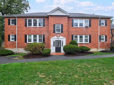 84 Boylston St APT 4, Newton, MA, 02467
