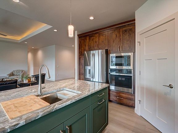5th image of 2584 Holstein Ln