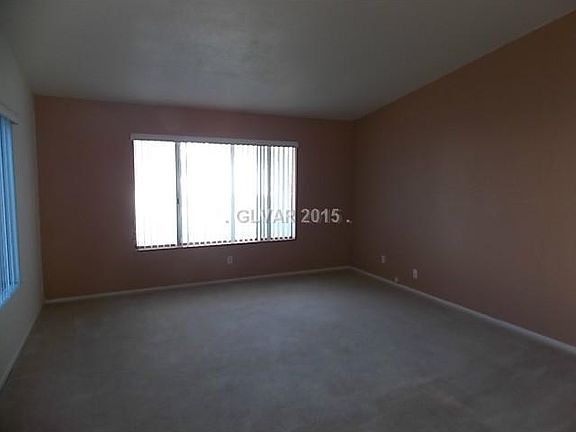 4th image of 1310 Esther Dr