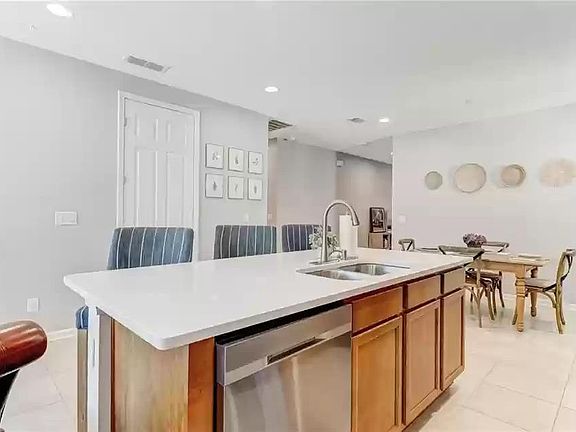 4th image of 95348 Woodbridge Pkwy