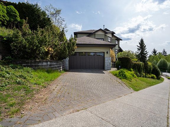 2nd image of 2555 Skilift Rd