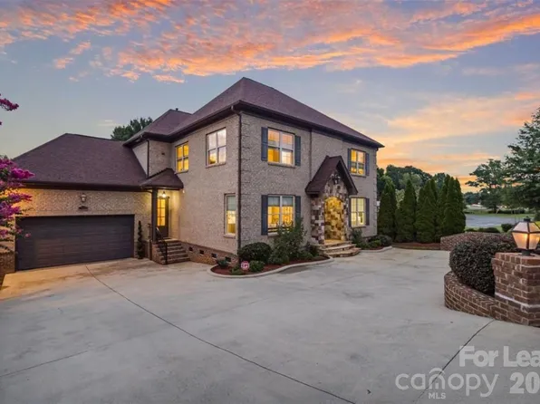 17136 Carolina Academy Rd, Charlotte, NC 28277