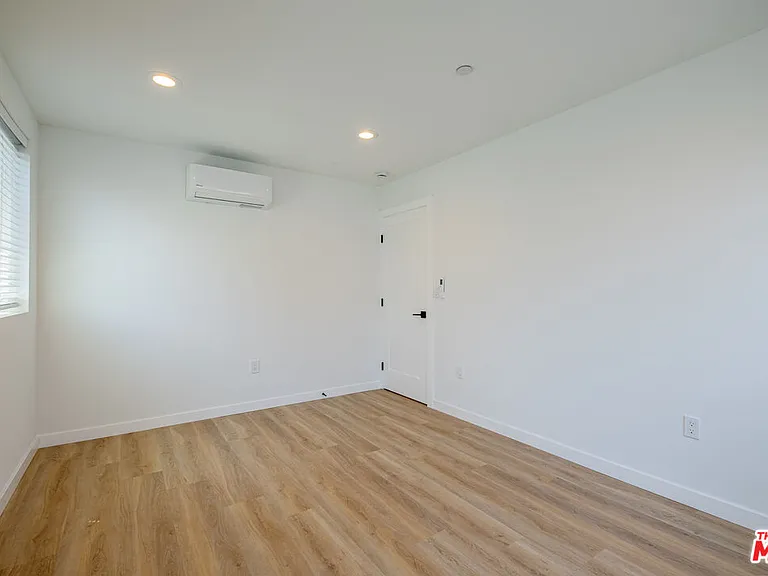 2107 Pullman Ln #G — Photo 22