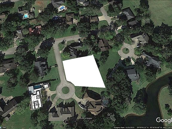 2nd image of 1 Evergreen Ln
