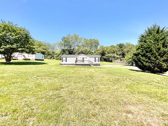 2nd image of 3641 Cameo Ln