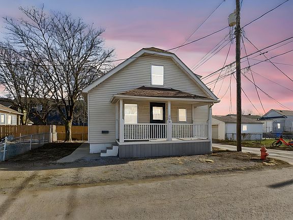 2nd image of 378 Hawkes Ave
