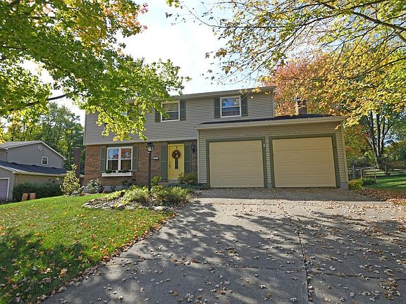2nd image of 8475 Brandonhill Ct