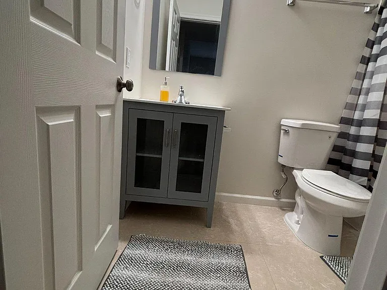 6005 Eads St NE — Photo 15