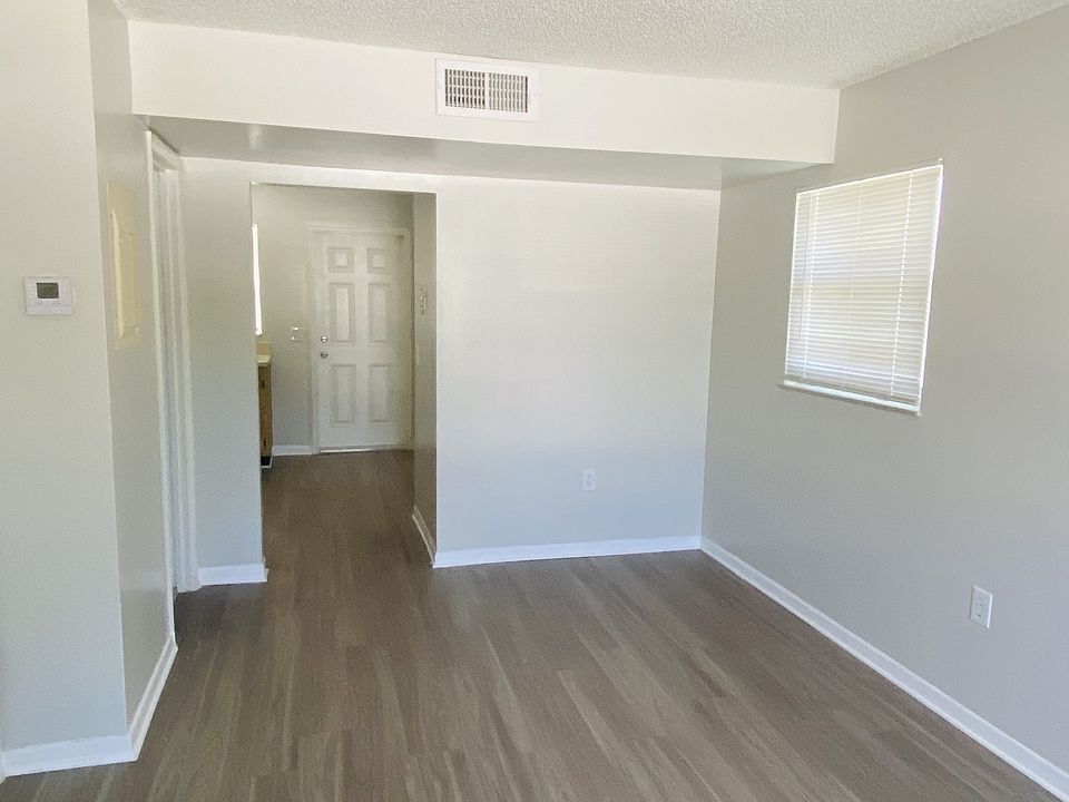1st image of 544 SW 35th St #17730126