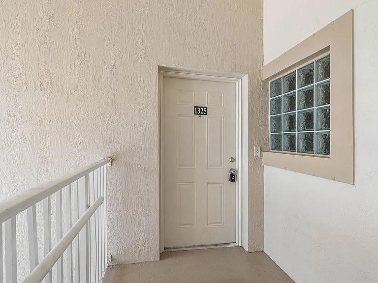 1161 Golden Lakes Blvd #1325 — Photo 3