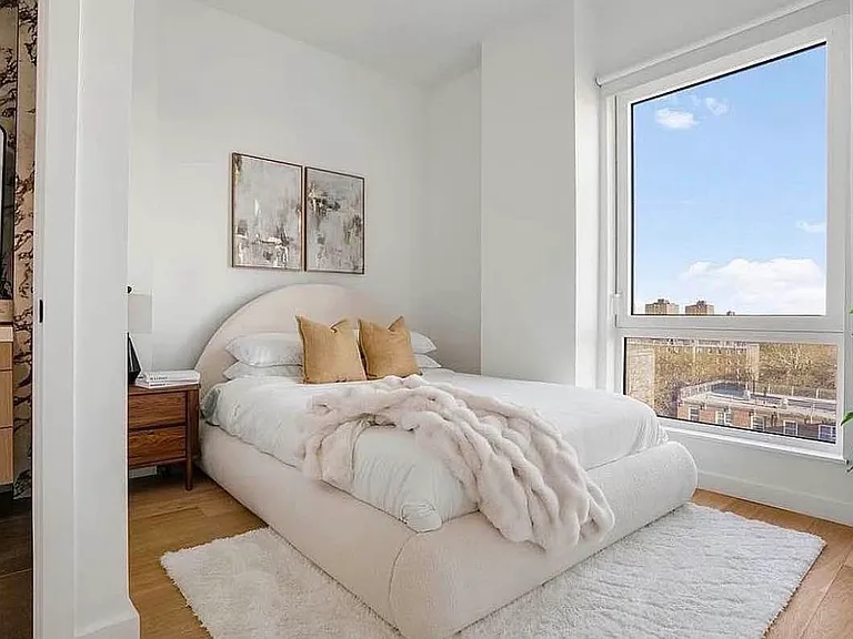 11-14 35th Ave #918 — Photo 11