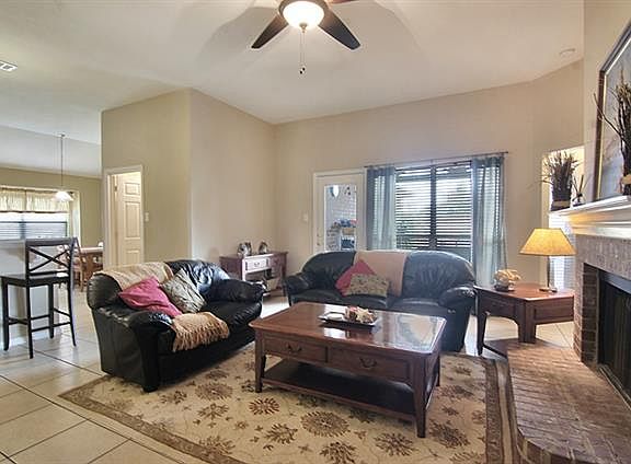 2nd image of 1816 Lake Falcon Dr
