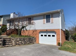 1343 Roanoke Blvd, Salem, VA 24153