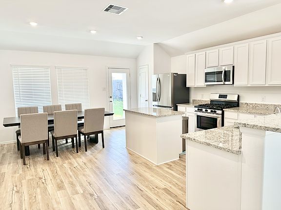 5th image of 5236 Pine Pass Dr