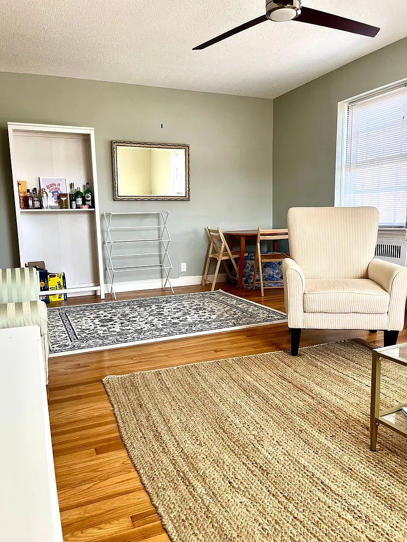 No Fee! Gorgeous Coolidge Corner 2 Bed With In-Unit Laundry, Ht/Hw Included, Parking For Rent — Photo 4