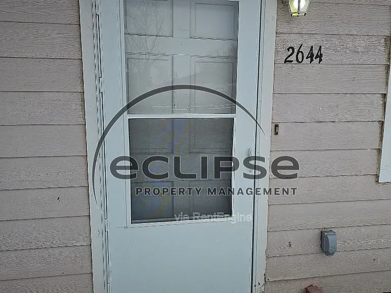 2644 Clark St — Photo 2
