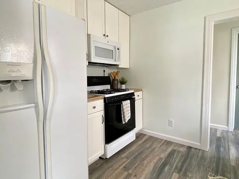 227 Green Oak Dr — Photo 9