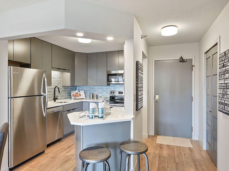 1st image of 78 10th St E Unit 1604