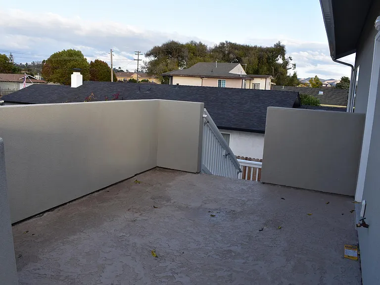 1134 Mentone Ave — Photo 20