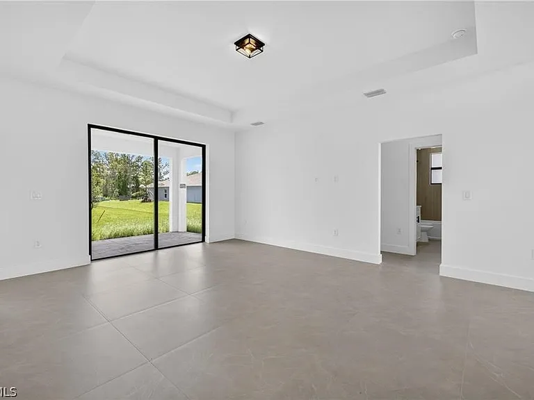 208 Pembroke St — Photo 3