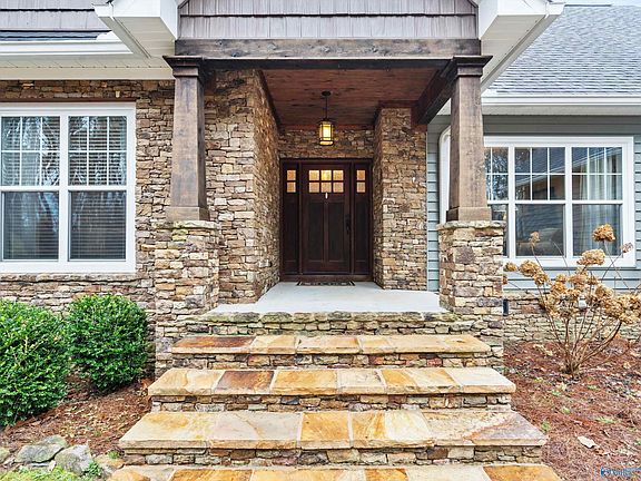 5th image of 2189 Mount Carmel Dr