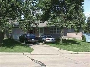 14 Morningside Dr, Pella, IA 50219