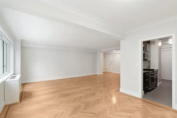 Rented by 165 E 66 Street Residential Owner LLC | media 4