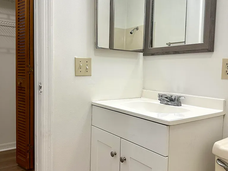 120 Vassar Rd — Photo 7