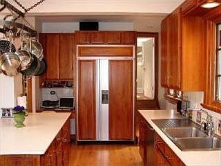 5th image of 812 Ashland Ave