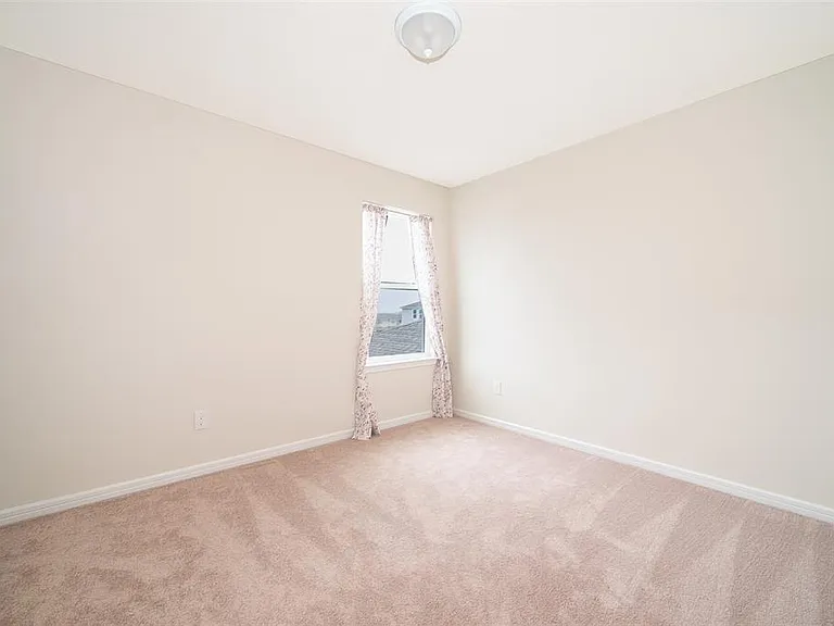 1941 Summer Serenity Dr — Photo 24