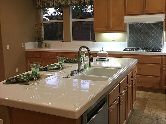 4th image of 13890 Eaton Hollow Ave