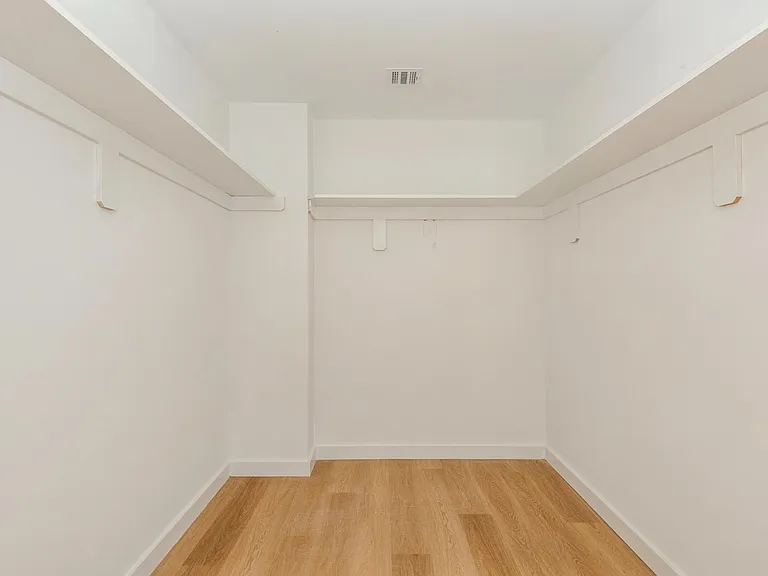 408 Jackson St #202 — Photo 17