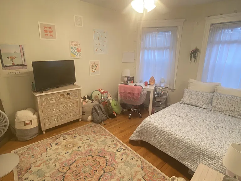 1234 Beacon St #3 — Photo 5