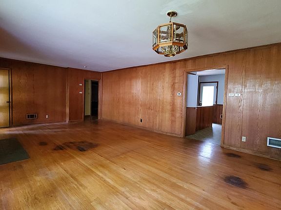 5th image of 531 SW Noelton Dr