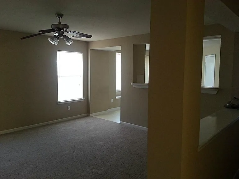 22851 Twisting Pine Dr — Photo 10