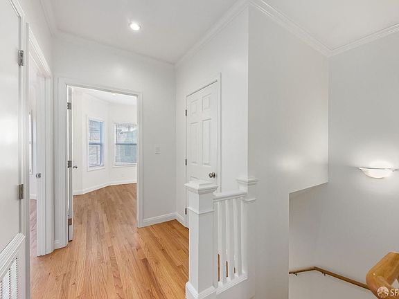 4th image of 1526 Vallejo St #27