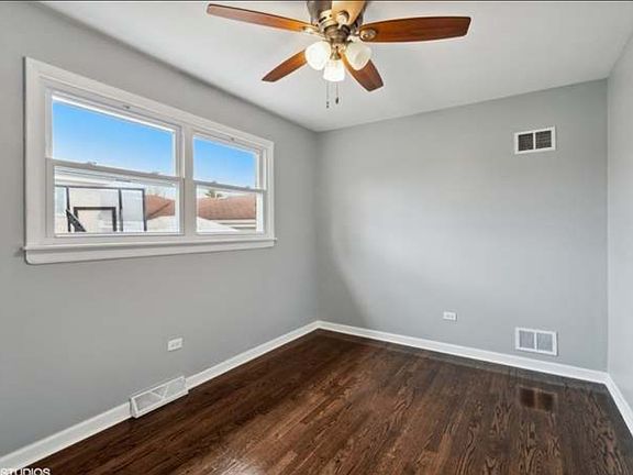 5th image of 644 Exchange Ave