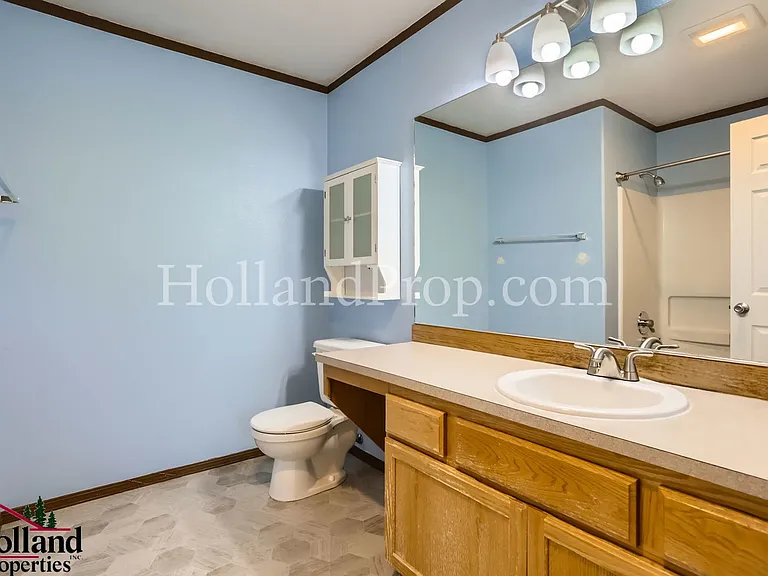 222 NE 76th Ave — Photo 19