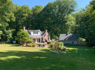 72 Mill St, Sherborn, MA 01770