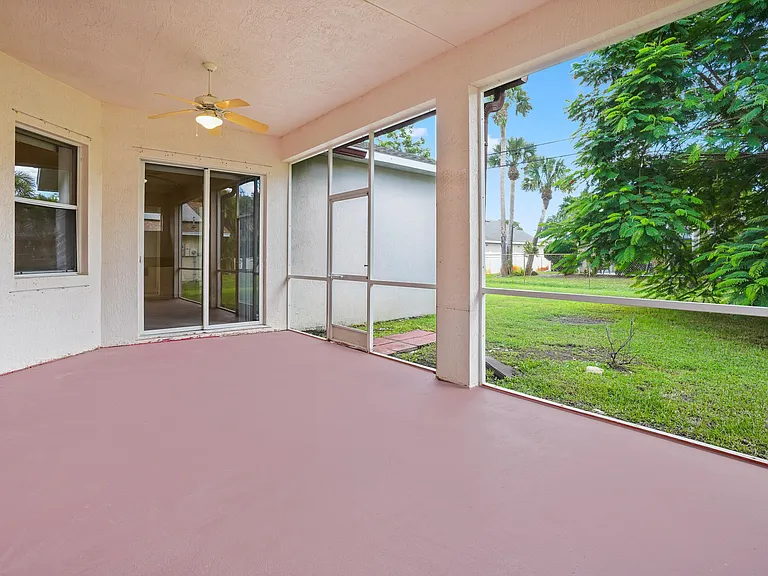 1092 SW Majorca Ave — Photo 19